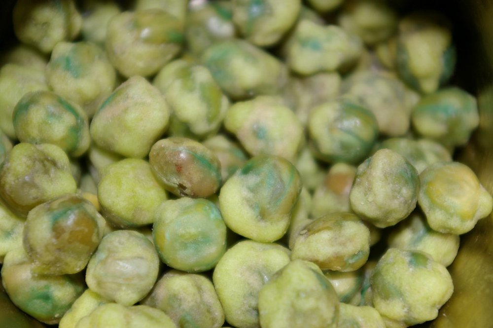 wasabi peas