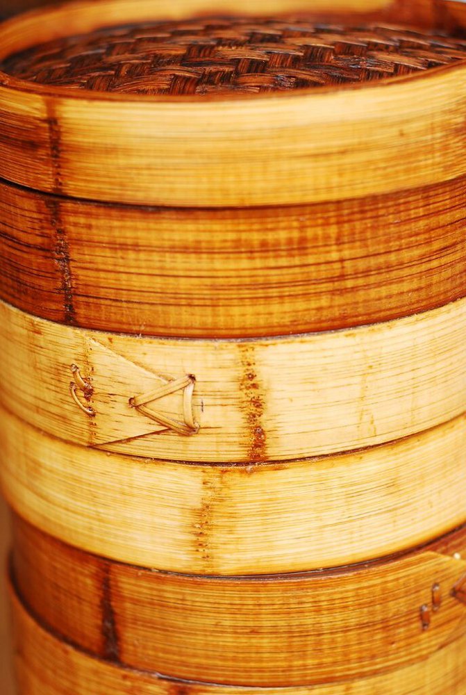 Steaming dumplings