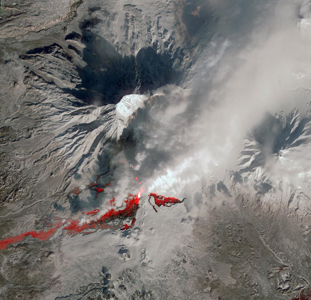 NASA Satellite Captures New Russian Volcanic Eruption