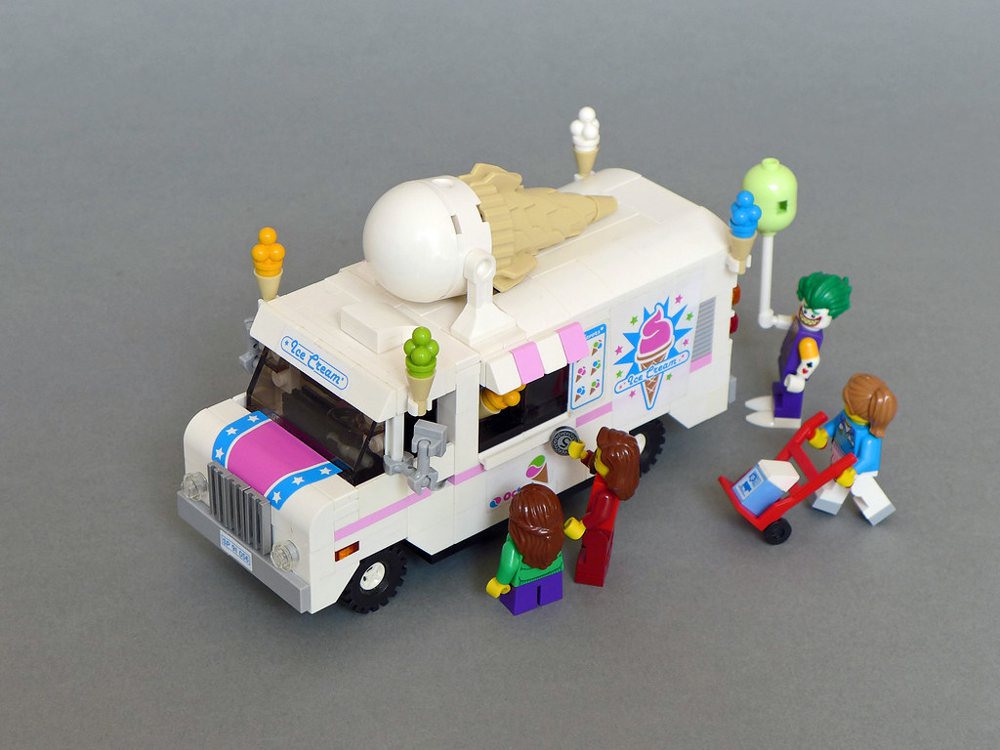 Lego Ice Cream Truck/Ice Cream Van (70804 MOD)
