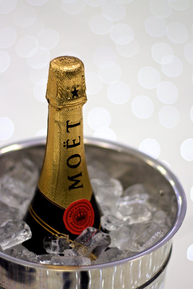 MOËT