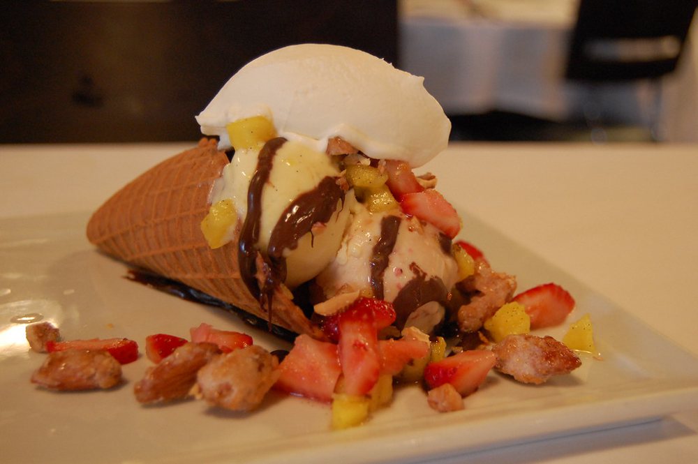 ice cream sundae